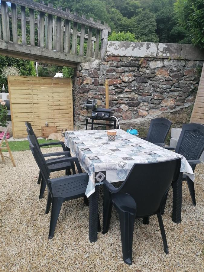Moulin De Brezal Et Etang A 20 Minute De La Mer Plounéventer Екстериор снимка
